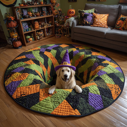 Spooky Golden Quilted Round Mat